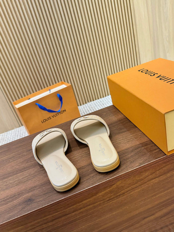 LV mare beige