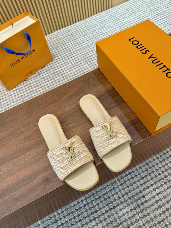 LV mare beige