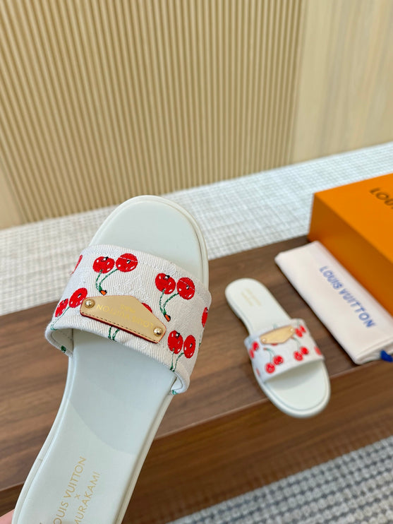 LV MT Cherry blanche